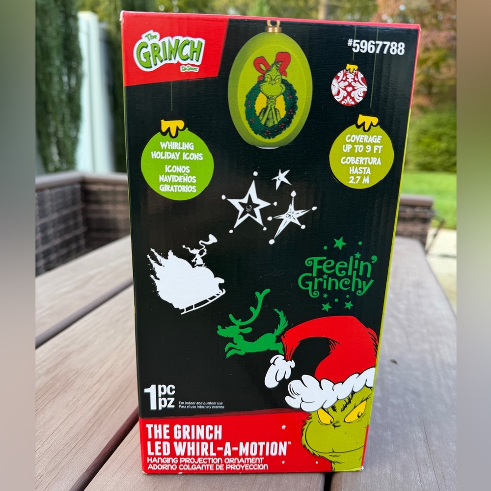 Grinch Indoor/Outdoor Christmas Lightshow Projection Lawn Ornament (NEW IN BOX) - Picture 8 of 13